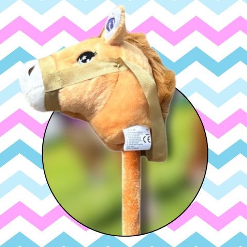 Pluszowa Głowa Konia na Kiju Hobby Horse – Jasnobrązowa Dźwięk Pluszowa Głowa Konia na Kiju Hobby Horse – Jasnobrązowa Dźwięk