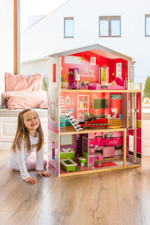 Drewniany Domek dla Lalek Malibu z Windą i Mebelkami – ECOTOYS Drewniany Domek dla Lalek Malibu z Windą i Mebelkami – ECOTOYS