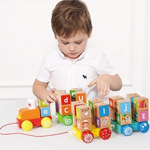Drewniany Pociąg z Dużymi Klockami Edukacyjnymi - Alfabet ECOTOYS Drewniany Pociąg z Dużymi Klockami Edukacyjnymi - Alfabet ECOTOYS