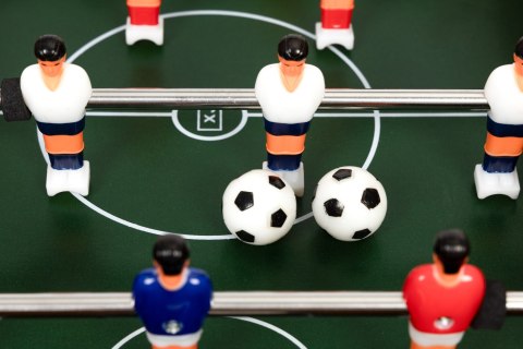 Drewniane Piłkarzyki Mini – Kompaktowa Gra Dla Dzieci Drewniane Piłkarzyki Mini – Kompaktowa Gra Dla Dzieci