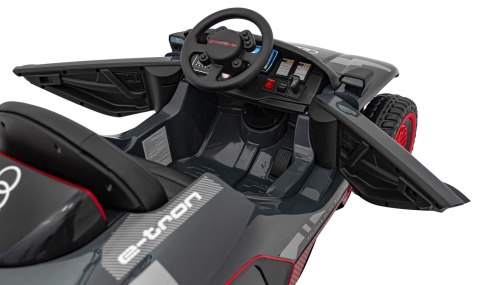 Pojazd Audi RSQ E-TRON Szary Pojazd Audi RSQ E-TRON Szary