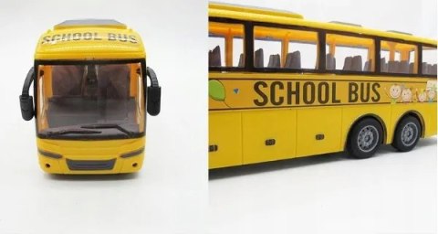 Autobus szkolny zdalnie sterowany – światła, dźwięki, zabawa dla dzieci Autobus szkolny zdalnie sterowany – światła, dźwięki, zabawa dla dzieci
