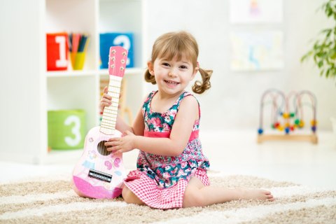 Gitara Drewniana Dla Dzieci ECOTOYS – 6 Strun, Strojenie, Kostka