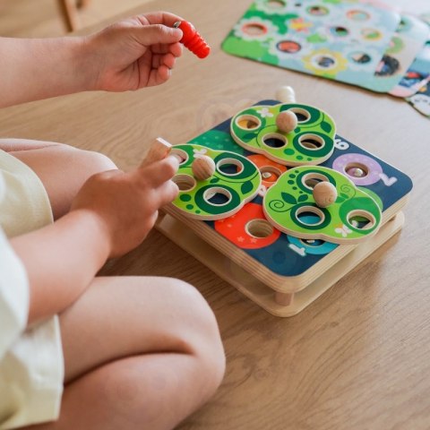 Gra magnetyczna ptak i robaczki Tooky Toy drewniana 2w1 zręcznościowa
