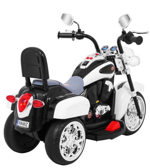 Motorek Chopper NightBike Biały – LED, Dźwięki i Biegi Przód/Tył Motorek Chopper NightBike Biały – LED, Dźwięki i Biegi Przód/Tył